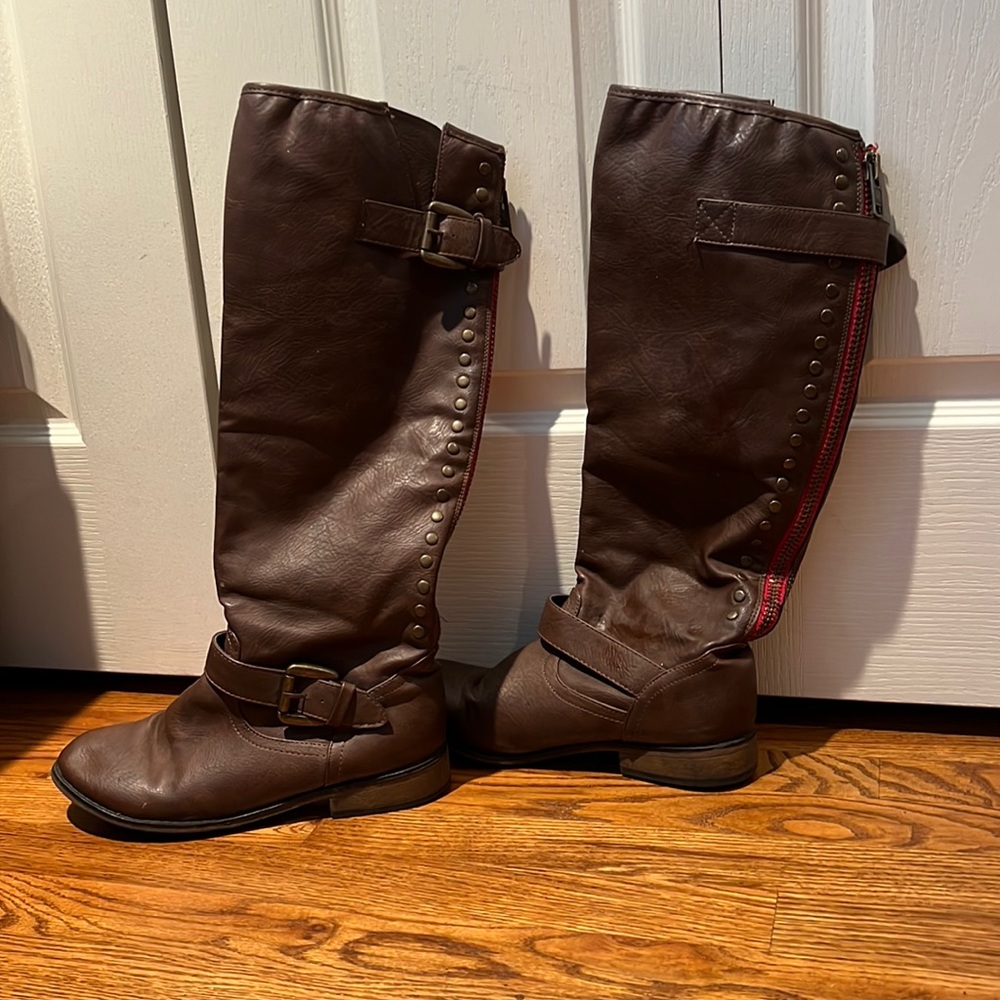 Womens brown “riding boots” size 8